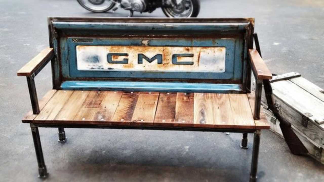 tailgate of truck bench