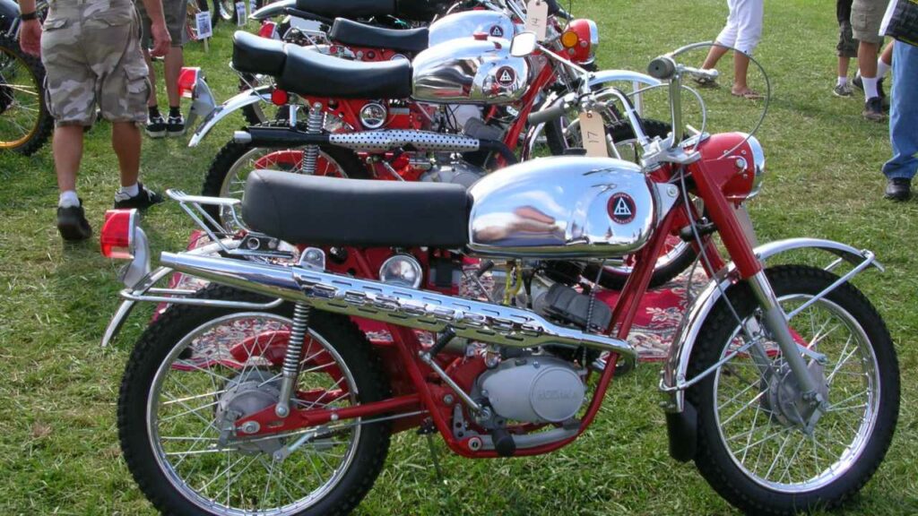 line of hodaka motorcycles