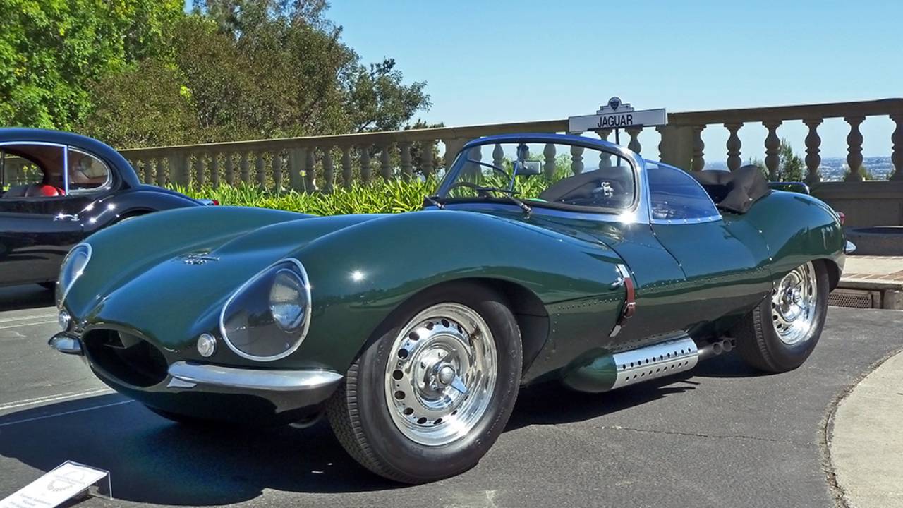 jaguar xkss 1956 outside